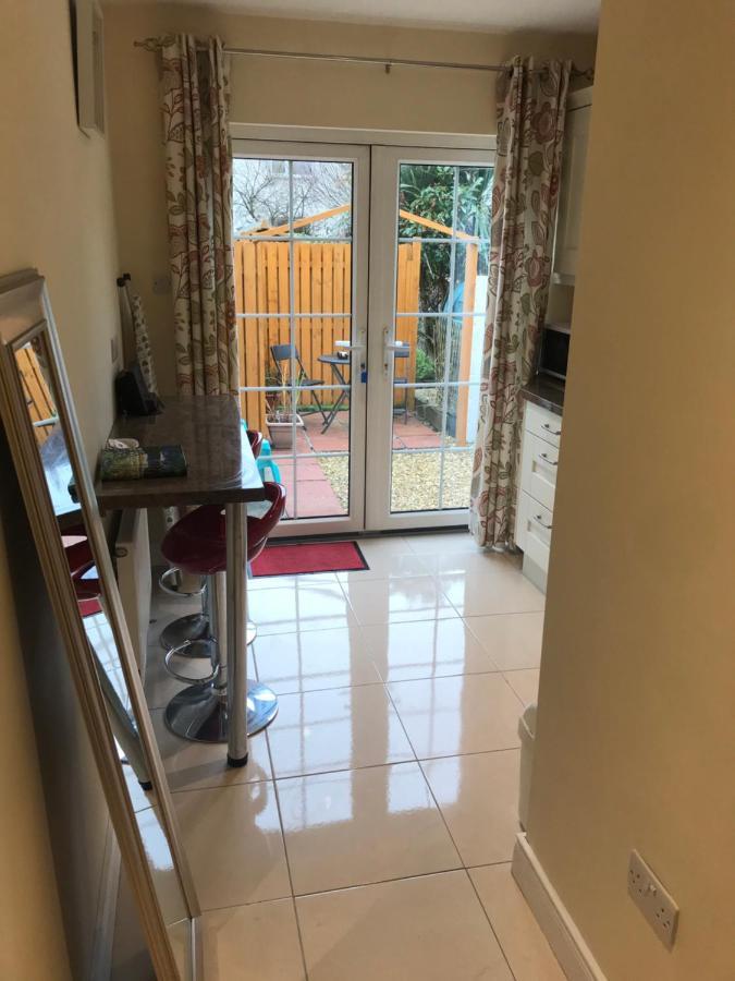 1Bedroom Self Contained Apartment Ennis Ngoại thất bức ảnh