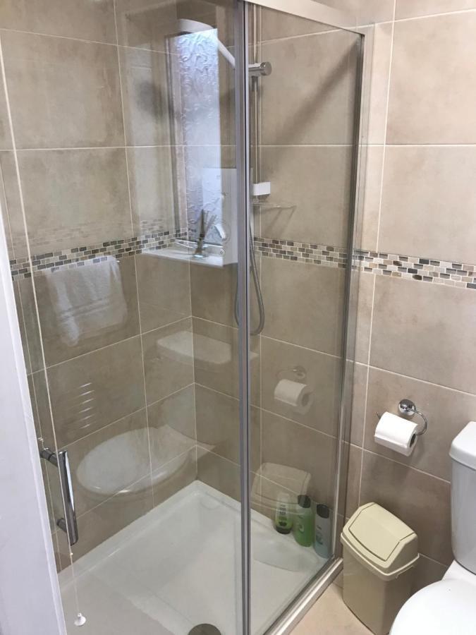 1Bedroom Self Contained Apartment Ennis Ngoại thất bức ảnh